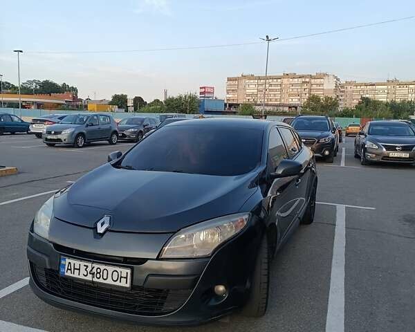 Серый Рено Меган, объемом двигателя 1.5 л и пробегом 261 тыс. км за 6900 $, фото 1 на Automoto.ua