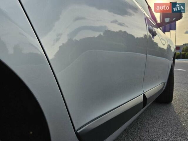 Серый Рено Меган, объемом двигателя 1.6 л и пробегом 195 тыс. км за 7850 $, фото 30 на Automoto.ua