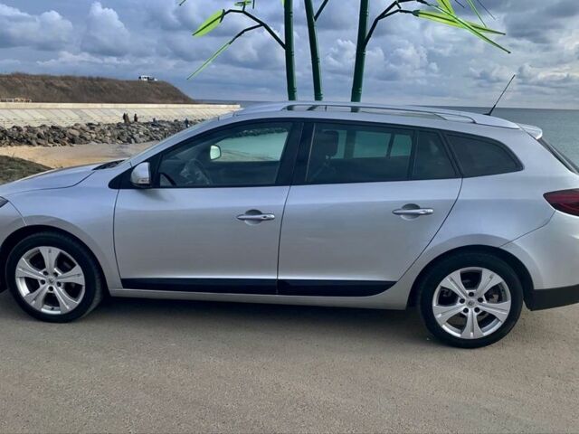 Серый Рено Меган, объемом двигателя 1.5 л и пробегом 242 тыс. км за 7990 $, фото 3 на Automoto.ua