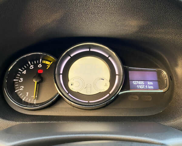 Сірий Рено Меган, об'ємом двигуна 1.4 л та пробігом 127 тис. км за 6800 $, фото 32 на Automoto.ua