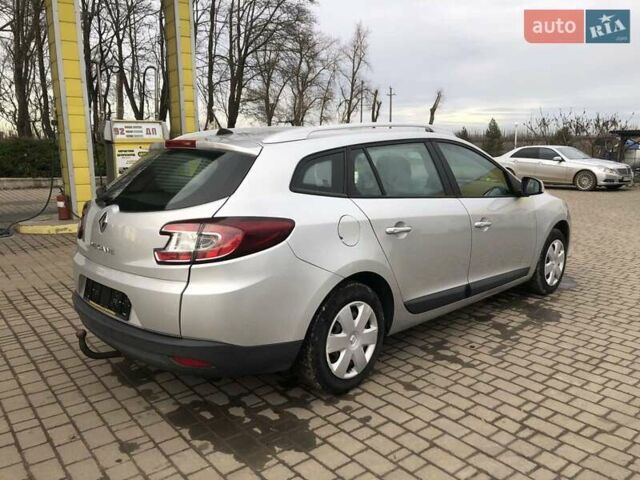 Серый Рено Меган, объемом двигателя 1.6 л и пробегом 250 тыс. км за 6400 $, фото 3 на Automoto.ua