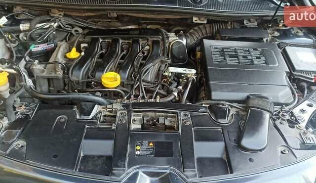 Сірий Рено Меган, об'ємом двигуна 1.6 л та пробігом 205 тис. км за 6900 $, фото 13 на Automoto.ua