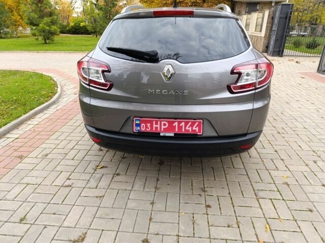 Серый Рено Меган, объемом двигателя 0 л и пробегом 218 тыс. км за 7300 $, фото 5 на Automoto.ua