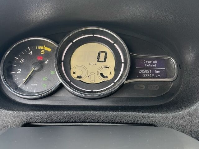 Серый Рено Меган, объемом двигателя 1.5 л и пробегом 280 тыс. км за 6100 $, фото 6 на Automoto.ua