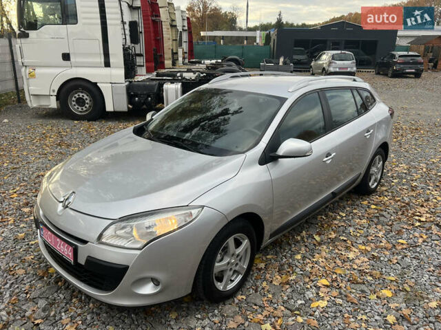 Серый Рено Меган, объемом двигателя 1.5 л и пробегом 225 тыс. км за 7600 $, фото 16 на Automoto.ua