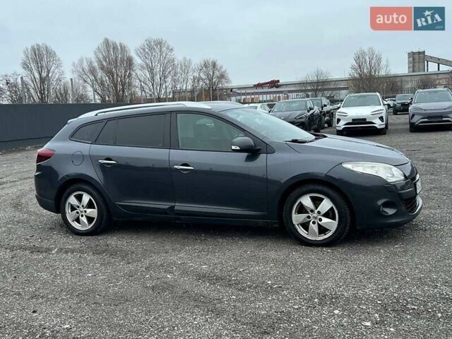 Серый Рено Меган, объемом двигателя 1.5 л и пробегом 269 тыс. км за 6000 $, фото 2 на Automoto.ua