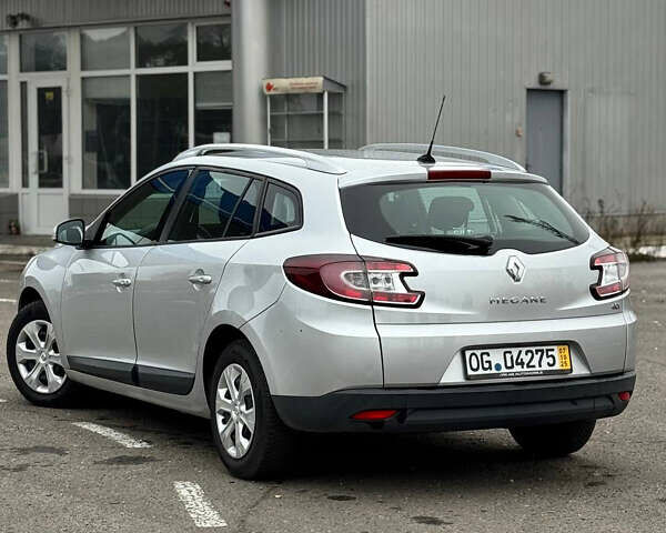 Серый Рено Меган, объемом двигателя 1.5 л и пробегом 215 тыс. км за 6400 $, фото 3 на Automoto.ua