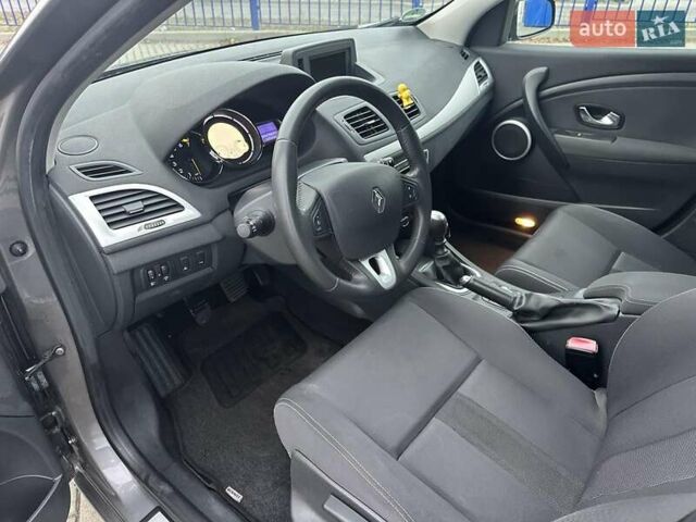 Серый Рено Меган, объемом двигателя 1.6 л и пробегом 134 тыс. км за 6999 $, фото 11 на Automoto.ua