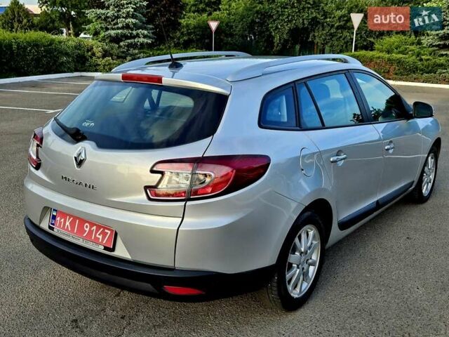 Серый Рено Меган, объемом двигателя 1.6 л и пробегом 195 тыс. км за 7850 $, фото 50 на Automoto.ua