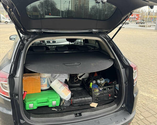 Серый Рено Меган, объемом двигателя 1.9 л и пробегом 236 тыс. км за 7500 $, фото 1 на Automoto.ua