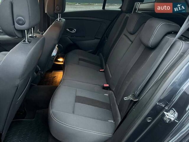 Серый Рено Меган, объемом двигателя 1.5 л и пробегом 269 тыс. км за 6000 $, фото 13 на Automoto.ua