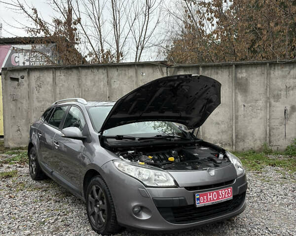 Сірий Рено Меган, об'ємом двигуна 1.6 л та пробігом 227 тис. км за 7500 $, фото 58 на Automoto.ua