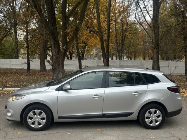 Серый Рено Меган, объемом двигателя 1.5 л и пробегом 270 тыс. км за 5700 $, фото 1 на Automoto.ua