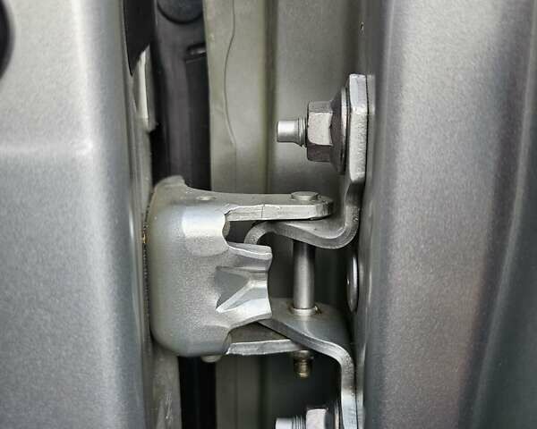 Серый Рено Меган, объемом двигателя 1.6 л и пробегом 195 тыс. км за 7850 $, фото 93 на Automoto.ua