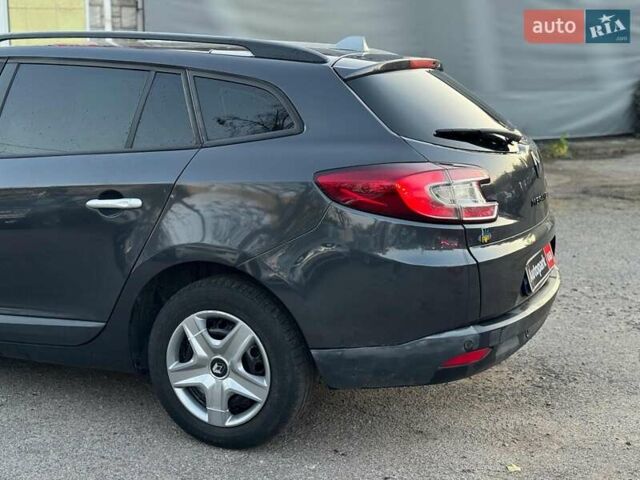 Сірий Рено Меган, об'ємом двигуна 1.9 л та пробігом 297 тис. км за 7290 $, фото 8 на Automoto.ua