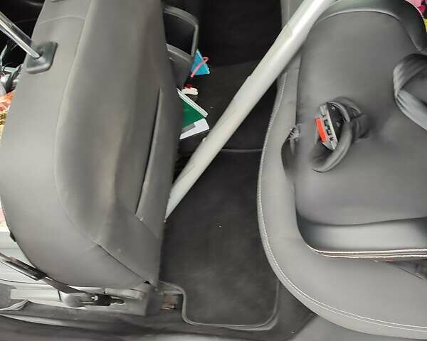 Серый Рено Меган, объемом двигателя 1.4 л и пробегом 250 тыс. км за 7500 $, фото 137 на Automoto.ua