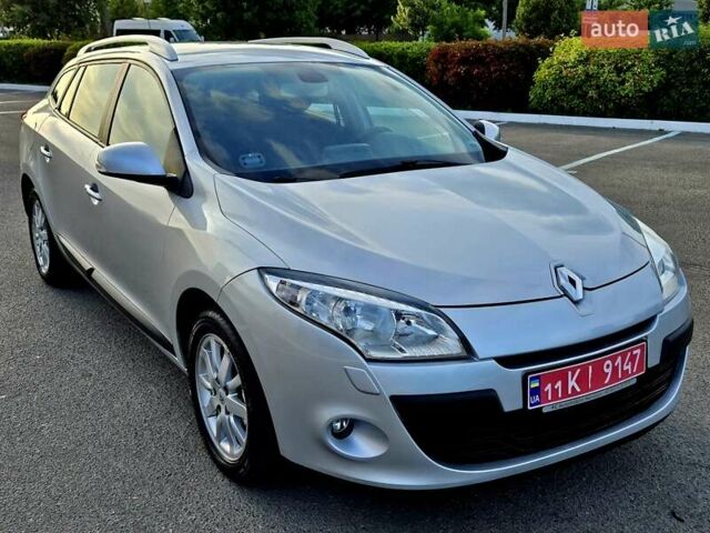Серый Рено Меган, объемом двигателя 1.6 л и пробегом 195 тыс. км за 7850 $, фото 48 на Automoto.ua
