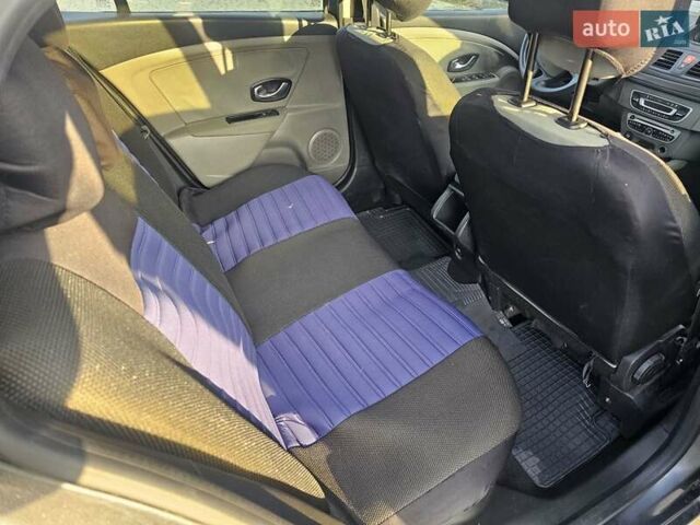 Серый Рено Меган, объемом двигателя 1.46 л и пробегом 257 тыс. км за 5150 $, фото 55 на Automoto.ua