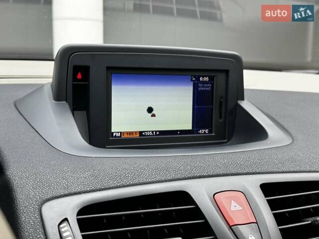 Серый Рено Меган, объемом двигателя 2 л и пробегом 260 тыс. км за 7800 $, фото 26 на Automoto.ua