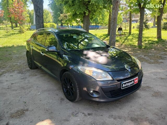 Серый Рено Меган, объемом двигателя 1.9 л и пробегом 400 тыс. км за 6690 $, фото 2 на Automoto.ua