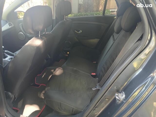 Серый Рено Меган, объемом двигателя 1.9 л и пробегом 400 тыс. км за 6690 $, фото 21 на Automoto.ua