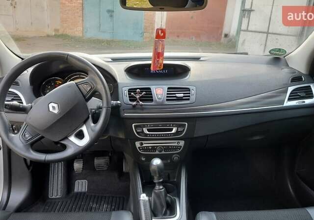 Серый Рено Меган, объемом двигателя 1.5 л и пробегом 223 тыс. км за 6900 $, фото 15 на Automoto.ua