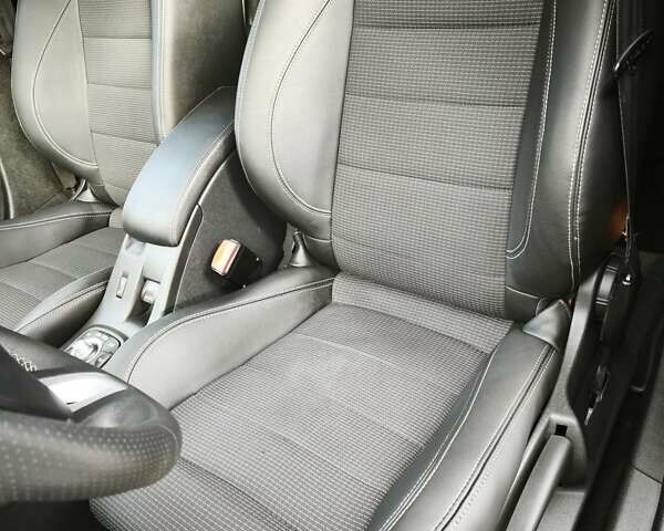 Серый Рено Меган, объемом двигателя 2 л и пробегом 125 тыс. км за 9950 $, фото 34 на Automoto.ua