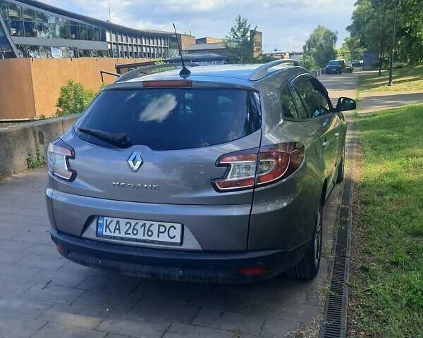 Серый Рено Меган, объемом двигателя 2 л и пробегом 255 тыс. км за 8000 $, фото 6 на Automoto.ua