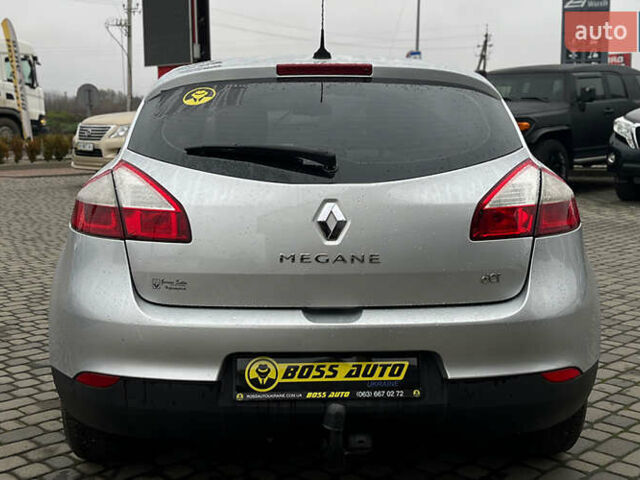 Серый Рено Меган, объемом двигателя 1.46 л и пробегом 260 тыс. км за 7200 $, фото 5 на Automoto.ua