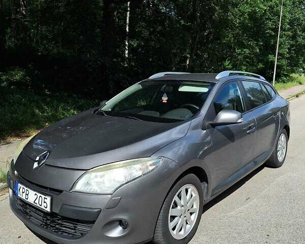 Сірий Рено Меган, об'ємом двигуна 0 л та пробігом 226 тис. км за 6500 $, фото 8 на Automoto.ua