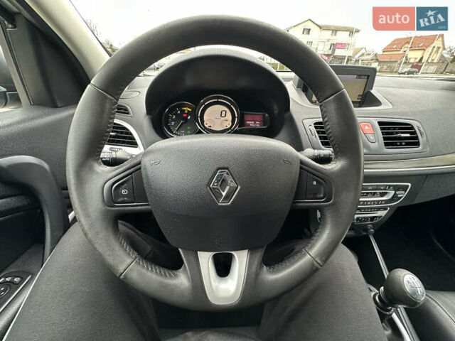 Серый Рено Меган, объемом двигателя 1.9 л и пробегом 143 тыс. км за 8450 $, фото 15 на Automoto.ua
