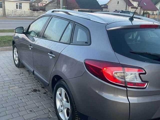 Серый Рено Меган, объемом двигателя 1.5 л и пробегом 300 тыс. км за 4100 $, фото 3 на Automoto.ua