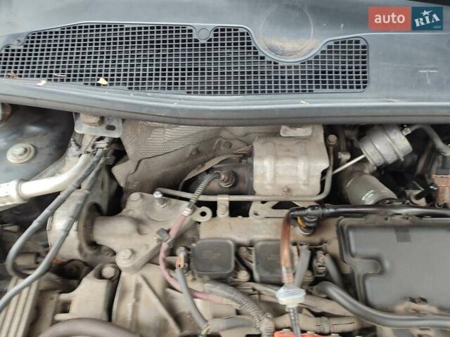 Серый Рено Меган, объемом двигателя 1.4 л и пробегом 250 тыс. км за 7500 $, фото 107 на Automoto.ua