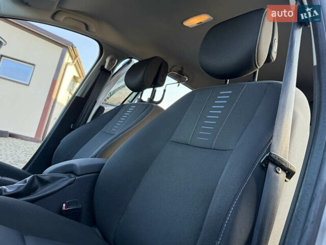 Серый Рено Меган, объемом двигателя 1.46 л и пробегом 180 тыс. км за 6750 $, фото 36 на Automoto.ua