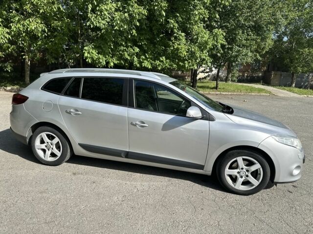 Серый Рено Меган, объемом двигателя 1.5 л и пробегом 195 тыс. км за 6999 $, фото 2 на Automoto.ua