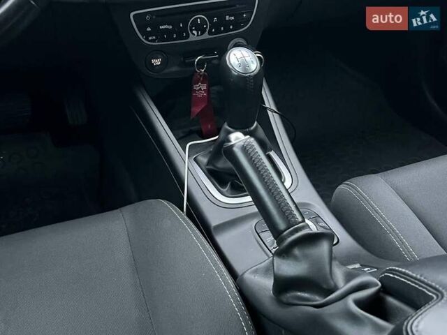 Серый Рено Меган, объемом двигателя 1.5 л и пробегом 269 тыс. км за 6000 $, фото 30 на Automoto.ua