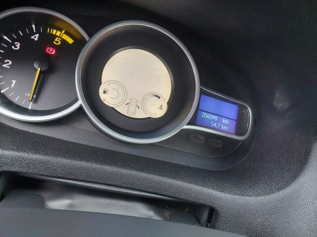 Сірий Рено Меган, об'ємом двигуна 1.5 л та пробігом 206 тис. км за 6000 $, фото 4 на Automoto.ua