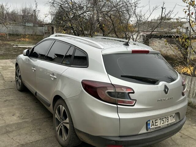 Серый Рено Меган, объемом двигателя 1.5 л и пробегом 251 тыс. км за 6500 $, фото 4 на Automoto.ua