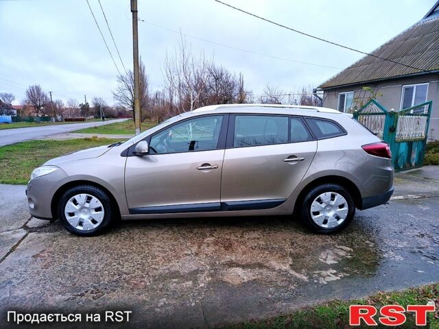 Серый Рено Меган, объемом двигателя 1.6 л и пробегом 238 тыс. км за 7350 $, фото 1 на Automoto.ua