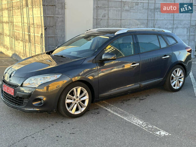 Сірий Рено Меган, об'ємом двигуна 1.6 л та пробігом 225 тис. км за 8299 $, фото 1 на Automoto.ua