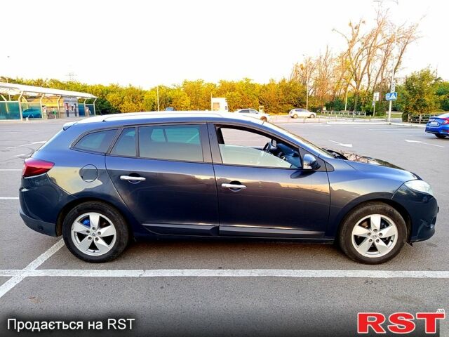 Серый Рено Меган, объемом двигателя 1.6 л и пробегом 314 тыс. км за 6700 $, фото 4 на Automoto.ua