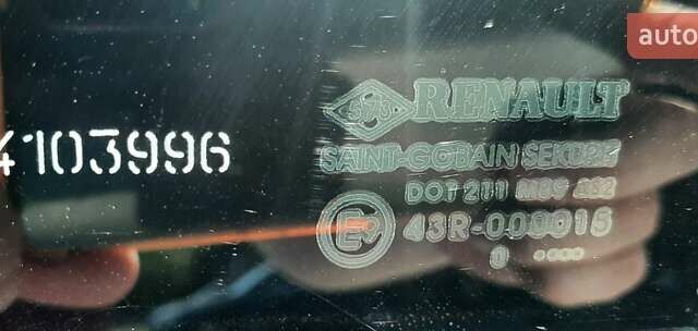 Серый Рено Меган, объемом двигателя 1.5 л и пробегом 350 тыс. км за 6500 $, фото 15 на Automoto.ua