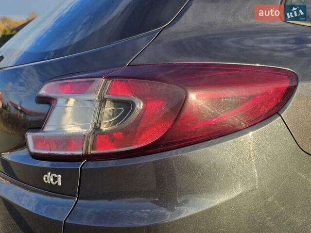 Серый Рено Меган, объемом двигателя 1.46 л и пробегом 257 тыс. км за 5150 $, фото 68 на Automoto.ua