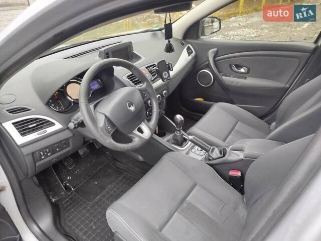 Сірий Рено Меган, об'ємом двигуна 1.46 л та пробігом 227 тис. км за 6200 $, фото 6 на Automoto.ua