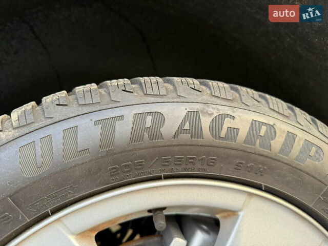 Серый Рено Меган, объемом двигателя 1.4 л и пробегом 193 тыс. км за 6700 $, фото 9 на Automoto.ua