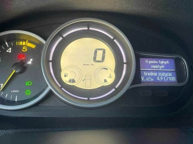 Серый Рено Меган, объемом двигателя 1.5 л и пробегом 300 тыс. км за 4100 $, фото 5 на Automoto.ua