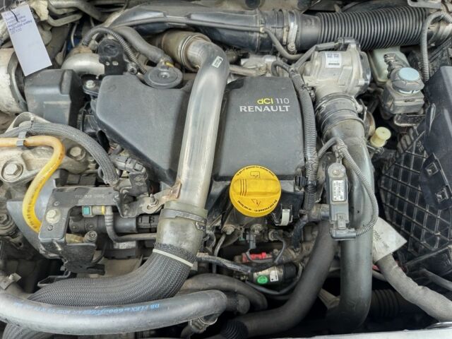 Серый Рено Меган, объемом двигателя 1.5 л и пробегом 380 тыс. км за 6800 $, фото 7 на Automoto.ua