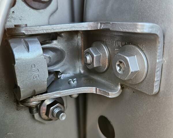 Серый Рено Меган, объемом двигателя 1.6 л и пробегом 195 тыс. км за 7850 $, фото 90 на Automoto.ua