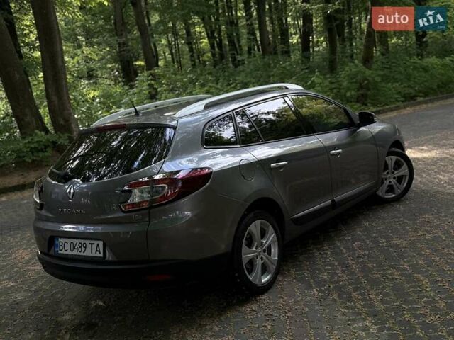 Серый Рено Меган, объемом двигателя 1.4 л и пробегом 238 тыс. км за 5555 $, фото 28 на Automoto.ua