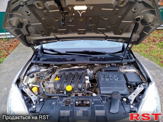 Серый Рено Меган, объемом двигателя 1.6 л и пробегом 238 тыс. км за 7350 $, фото 7 на Automoto.ua